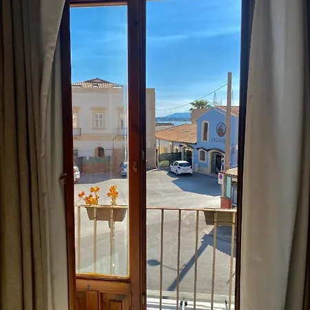 Il Filo Di Arianna, Ad Un Passo Da Tutto Apartmán
