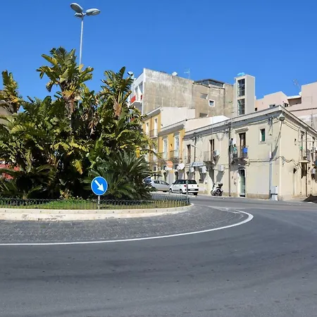 Il Filo Di Arianna, Ad Un Passo Da Tutto Syracuse